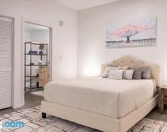 Koko talo/asunto Hollywood Center Luxury 2 Bedroom Vacation Apartment (Los Angeles, Amerikan Yhdysvallat)