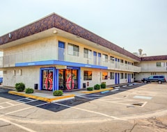 Khách sạn Motel 6 St George (St. George, Hoa Kỳ)