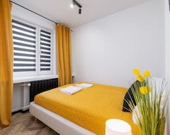 Cijela kuća/apartman City Center One-bedroom Apartment With Bathtub By Renters (Rzeszów, Poljska)