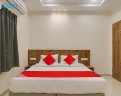 Khách sạn Oyo Flagship 81454 Swagath Residency (Warangal, Ấn Độ)