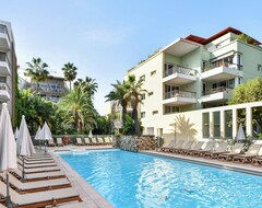 Hotel Residence Pierre & Vacances Premium Port Prestige (Antibes, Francuska)