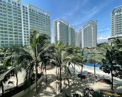Hotel Davis Place At Azure (Manila, Filipinas)