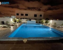 Koko talo/asunto Superbe Appartement Avec Piscine Sur Rooftop (Casablanca, Marokko)