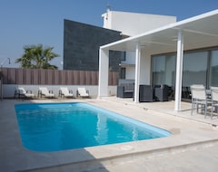 Casa/apartamento entero Casa De Diseño Con Piscina Privada, En La Playa (Artà, España)