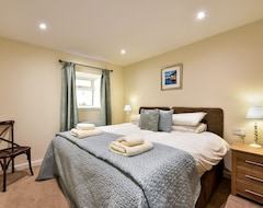Toàn bộ căn nhà/căn hộ Coachmans East - A Cottage That Sleeps 6 Guests In 2 Bedrooms (Oban, Vương quốc Anh)