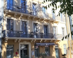 Khách sạn Square Hôtel (Nîmes, Pháp)