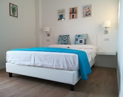 Bed & Breakfast B&b Suites Via Del Mare (Presicce, Ý)