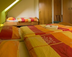 Otel Apartments Mrakic (Bovec, Slovenya)