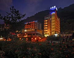 Khách sạn Crystal Hotel (Renai Township, Taiwan)