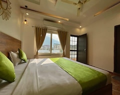 Khách sạn Wanna Stay (Rishikesh, Ấn Độ)