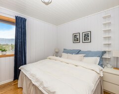 Tüm Ev/Apart Daire 4 Bedroom Accommodation In Tustna (Tustna, Norveç)