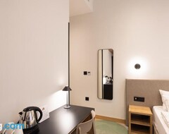 Pansion Hop Inn Rooms & Suites (Beograd, Srbija)
