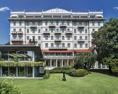 Khách sạn Grand Hotel Majestic (Verbania, Ý)