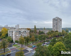 Toàn bộ căn nhà/căn hộ Yellow Lux Apartment (Belgrade, Séc-bia)