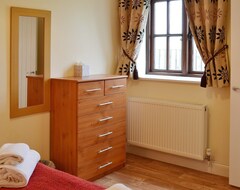 Toàn bộ căn nhà/căn hộ 2 Bedroom Accommodation In High Halstow, Near Rochester (Wickford, Vương quốc Anh)