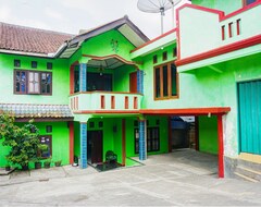 Otel Oyo 92997 Villa Hj Karnadi (Bogor, Endonezya)