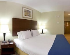 Khách sạn Holiday Inn Express & Suites Magee (Magee, Hoa Kỳ)