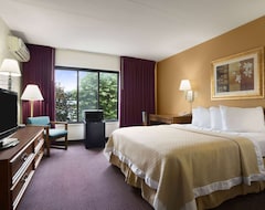 Hotel Ramadaby Wyndham Pittsburgh-New Stanton (New Stanton, EE. UU.)