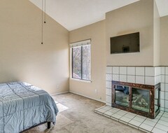 Toàn bộ căn nhà/căn hộ Spacious Downtown Fresno Townhome: Walk To Ucsf (Fresno, Hoa Kỳ)