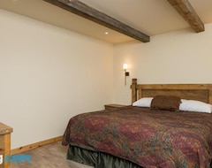 Toàn bộ căn nhà/căn hộ Bear Lodge With Private Pool, Hottub, And Sauna! (Hailey, Hoa Kỳ)