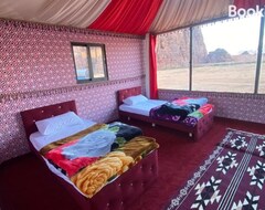 Tüm Ev/Apart Daire Wadi Rum Camel Camp (Wadi Rum, Ürdün)