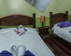 Hotel Caribbean Paradise Eco-Lodge (Tortuguero, Costa Rica)