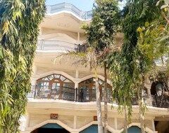 Oyo 81016 Hotel Shubham Palace (Dungarpur, Indija)