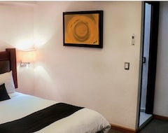 Hotel Campestre Inn (Leon, Mexico)