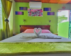 Bed & Breakfast Hotel Oasis (San Salvador, El Salvador)