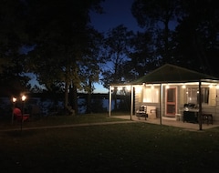 Entire House / Apartment Tioga Trails Lakefront Cabin (Cohasset, USA)