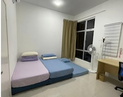 Koko talo/asunto Btcl-safehome (Kuala Kangsar, Malesia)