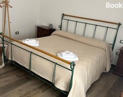 Bed & Breakfast Borgo dei Centenari (Orgosolo, Ý)