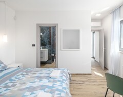 Hotel 3 Bedroom Accommodation In Medulin (Medulin, Kroatien)