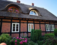 Casa rural Romantische Reetgedeckte Bauernhaushälfte In Alt Rehse (Alt Rehse, Njemačka)