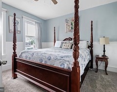 Toàn bộ căn nhà/căn hộ Sleeps 10, 5 Br 2ba, 5 Beds 1king + 4queen, Perfect For Long Stays (Wilmington, Hoa Kỳ)