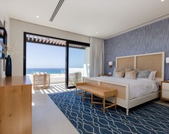 Hotel Best Marina&Pool View Luxe Jr Suite (Studio In Cabo - One Bedroom Apartment, Sleeps 4 (Cabo San Lucas, Mexico)