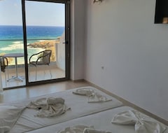 Khách sạn Hotel Stella Beach (Panormo, Hy Lạp)