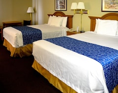 Hotel Travelodge by Wyndham St. Louis (Berkeley, Sjedinjene Američke Države)