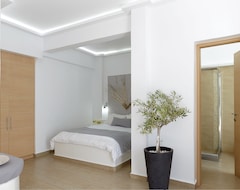 Khách sạn Callia Retreat Suites - Adults Only (Fira, Hy Lạp)