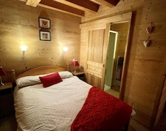 Tüm Ev/Apart Daire Self Catering Chalet , Sleeps Up To 11 (St.-Jean-d´Aulps, Fransa)