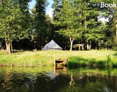 Khu cắm trại Glamping Kaliska (Lochów, Ba Lan)