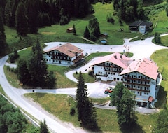 Khách sạn Hotel Molino (Falcade, Ý)