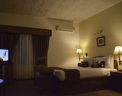 Hotel Chateau Royal (Islamabad, Pakistan)