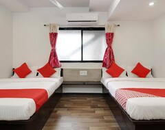 OYO 46833 Hotel Sai Chatra (Nashik, India)