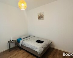 Tüm Ev/Apart Daire City Apartment - 8 Bedrooms - 14 Beds - Fast Wifi - Kitchen (Paderborn, Almanya)