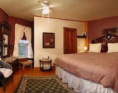 Khách sạn Margaretville Mountain Inn B&B (Pine Hill, Hoa Kỳ)