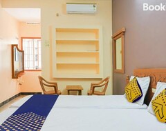 Khách sạn Spot On 81403 Vel Vel Guest House (Palani, Ấn Độ)