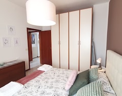 Casa/apartamento entero Very Central And Comfortable Two-room Apartment (Forli, Italia)