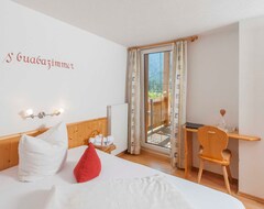 Khách sạn Wide View Double Room - Hotel Berghof (Pfunds, Áo)