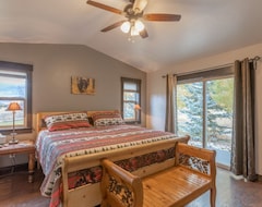 Toàn bộ căn nhà/căn hộ Accommodating 3300 Square Foot Home 35 Minutes From Jackson Hole (Alpine, Hoa Kỳ)